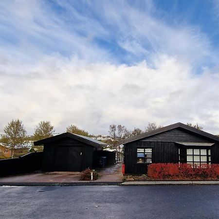 Cozy Haven In Hafnarfjoerthur Lägenhet Exteriör bild